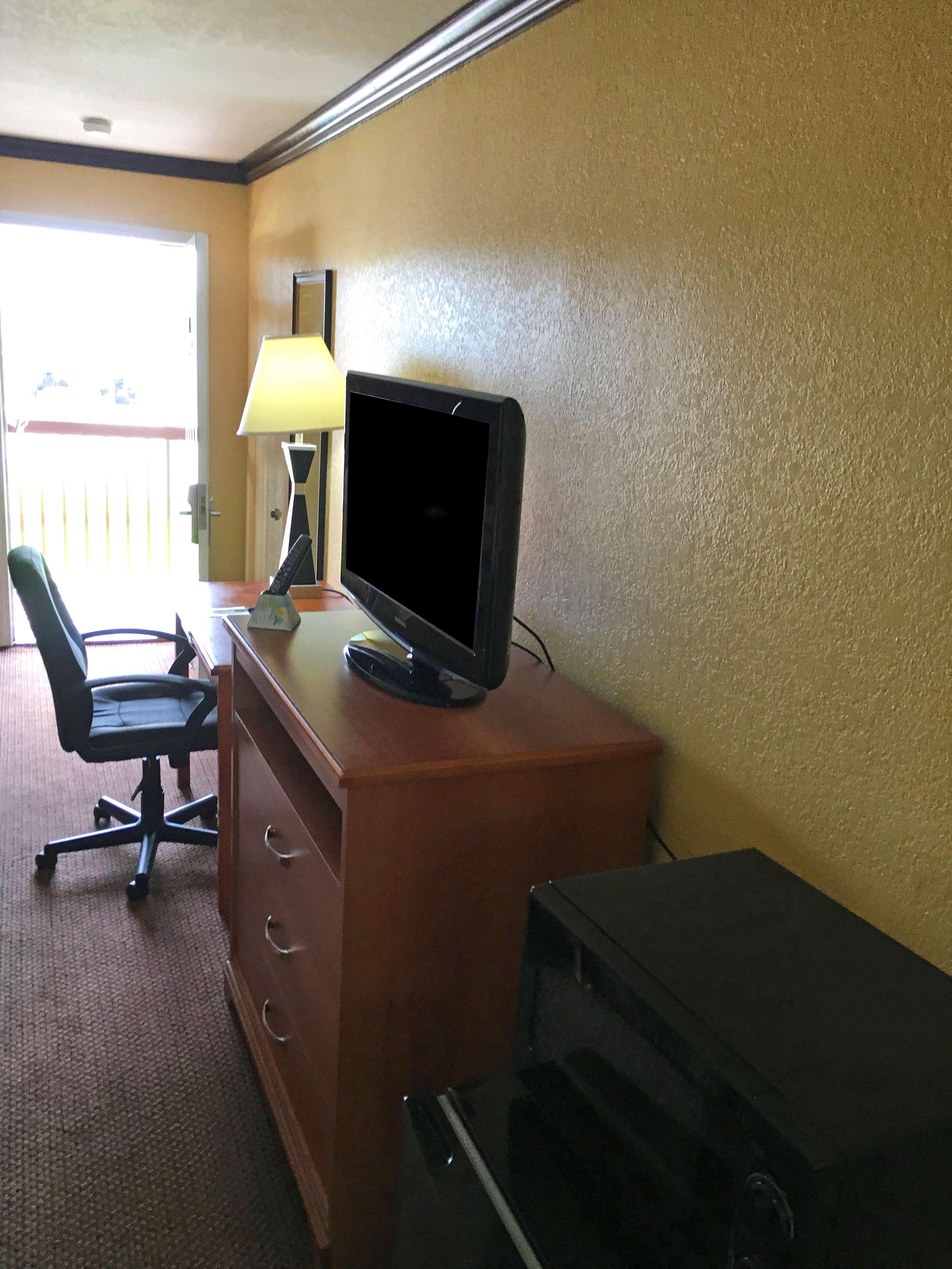 Xecutive Inn And Suites Center Exterior foto